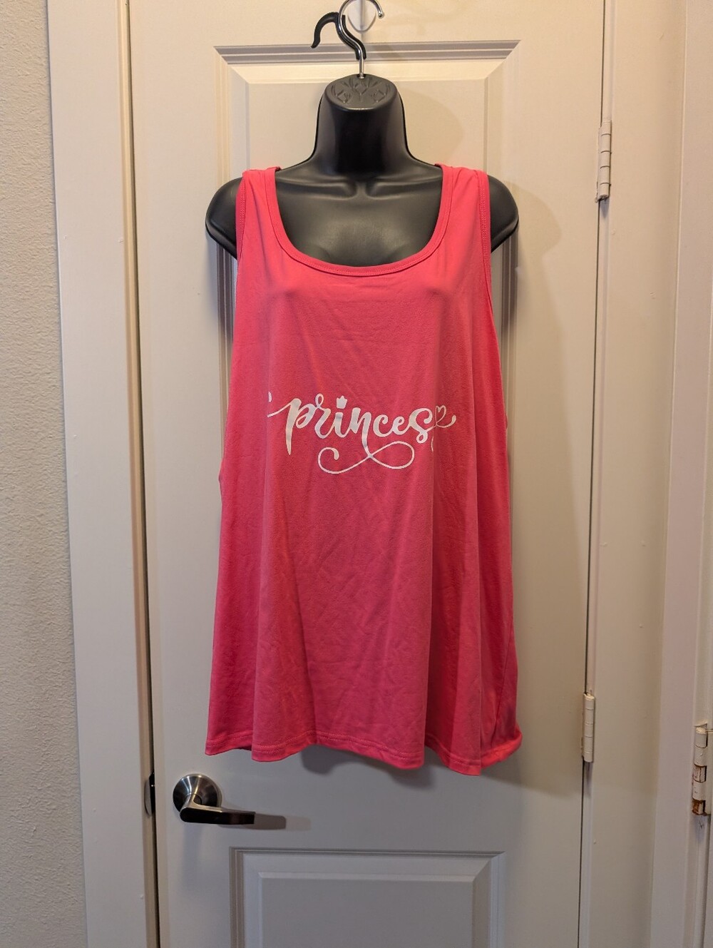 Plus Size Graphic Tank